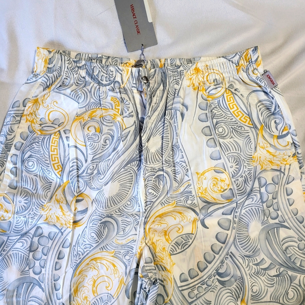 New women's or men's Versace lounge pant size XL